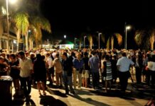Degenera la movida a Marina di Ragusa, vomito e urina dappertutto. D’Asta: “Non va”