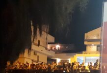 Ancora pericolosi assembramenti al lungomare durante gli spettacoli del Comune di Ragusa. D’Asta e Chiavola: “Semplicemente assurdo”